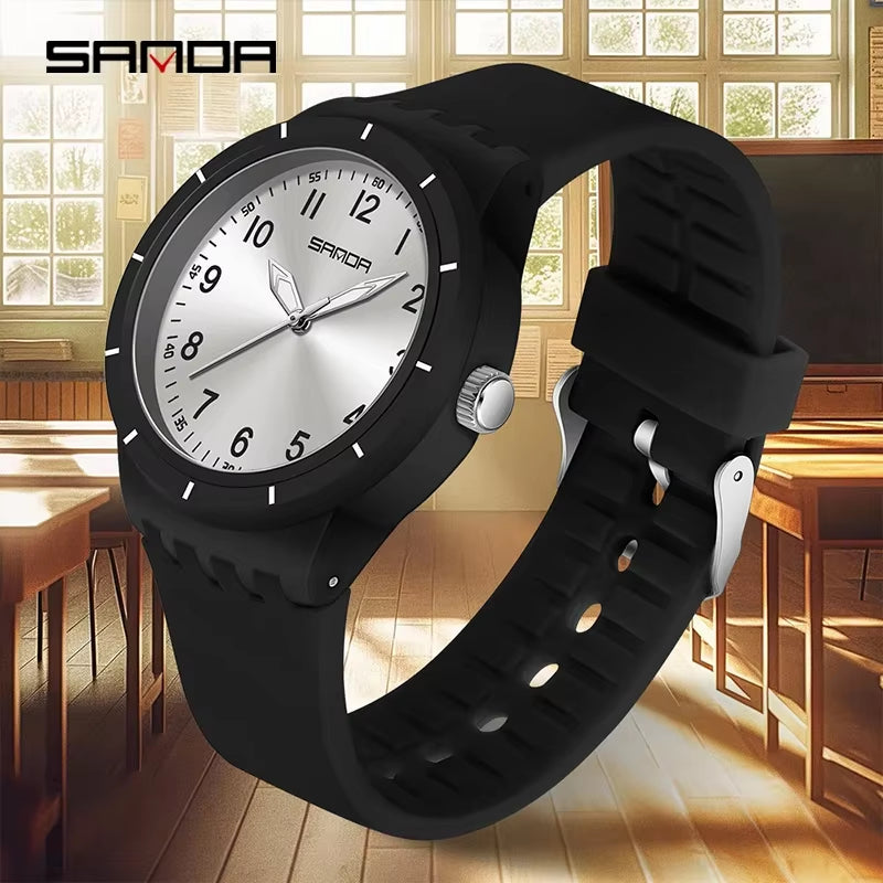 New Fashion Man Sports Watches Unisex Quartz Simple Waterproof Watch Night Light Male Female Student Quartz Casual Watch